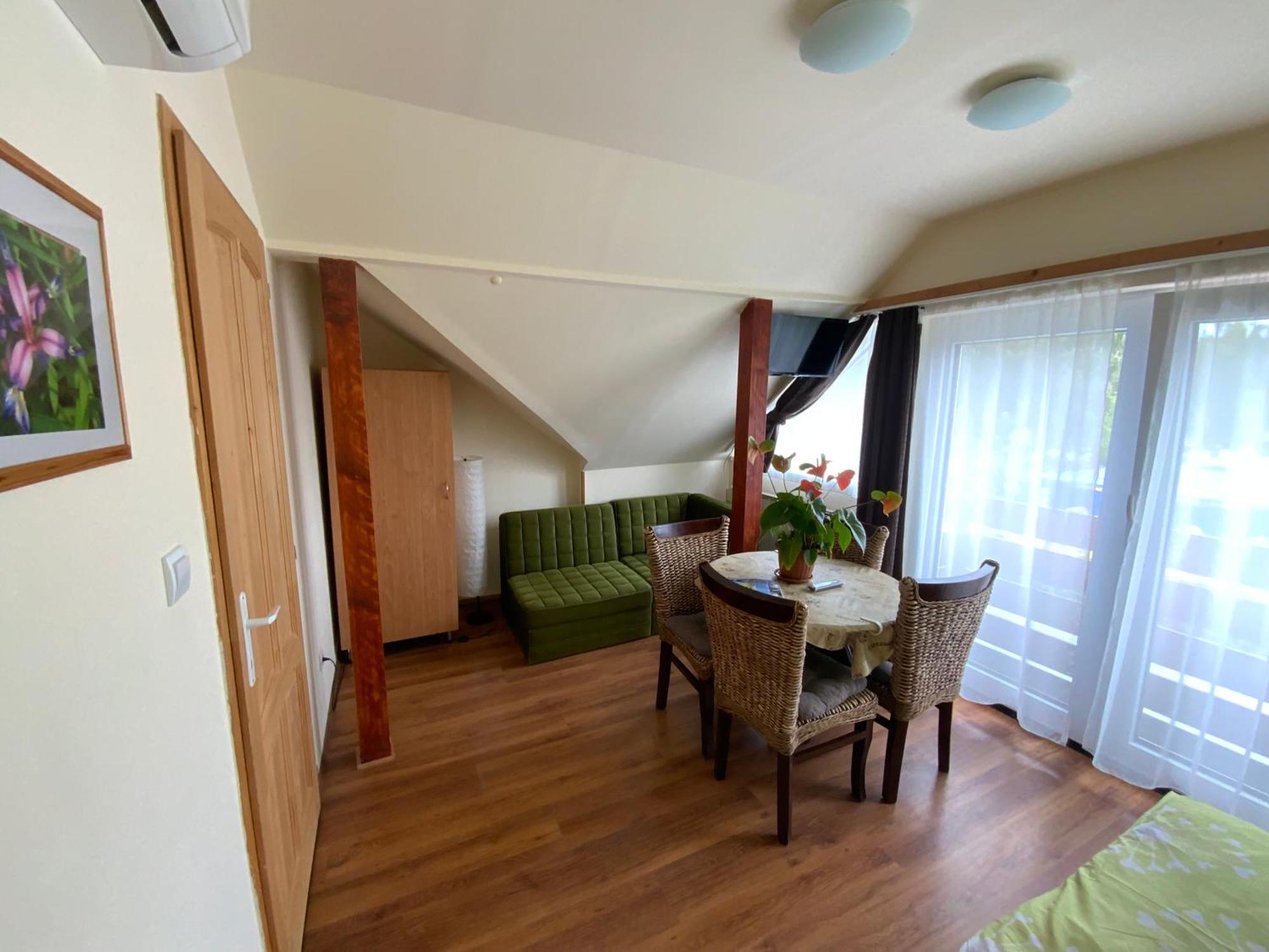 Elso Fecske Apartmanok Siófok Eksteriør billede